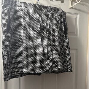 Black and White Women's Skort